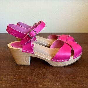 Swedish Hasbeens Mirja Hot Pink Clog Sandals